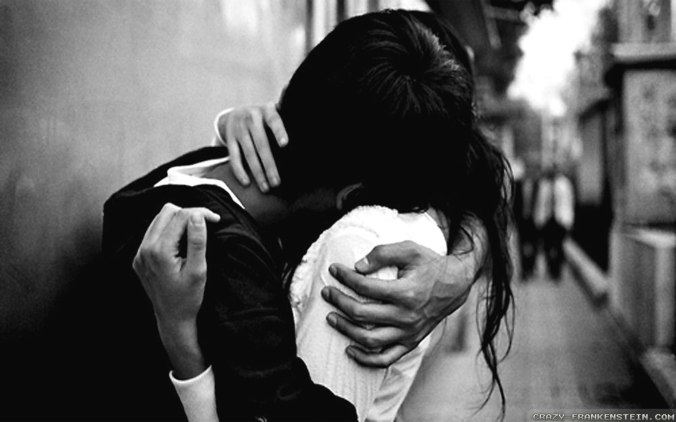 cute-couple-hug-black-and-white-wallpaper1